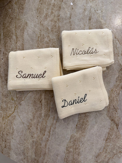 Cobija Tejida Personalizada Crema para Bebé