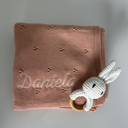 Set Cobija Bebé Tejida + Sonaja