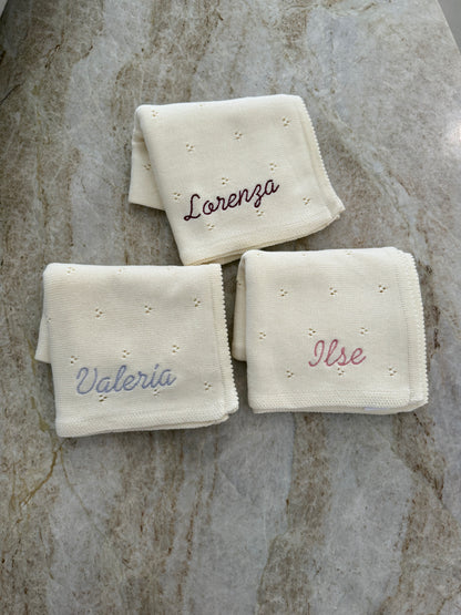 Cobija Tejida Personalizada Crema para Bebé